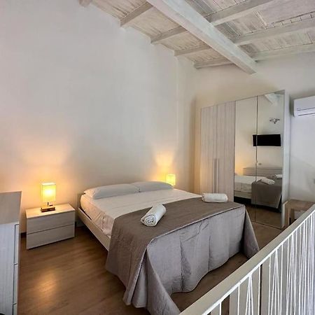 Holiday House Shantu Catânia Exterior foto